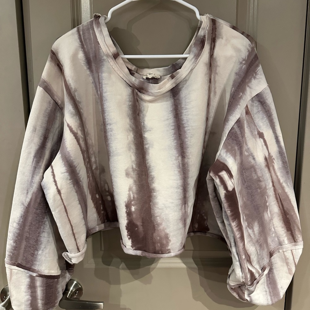 Cropped POL shirt oversized small